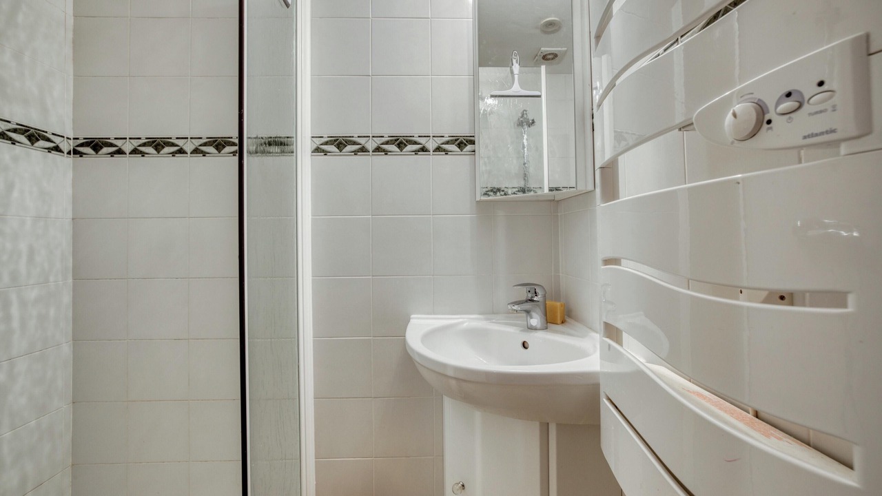 Photo of Bathroom in Saint-Pierre-des-Tripiers