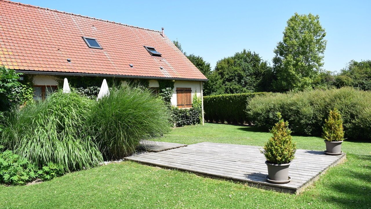 Photo of Outdoor in Pende