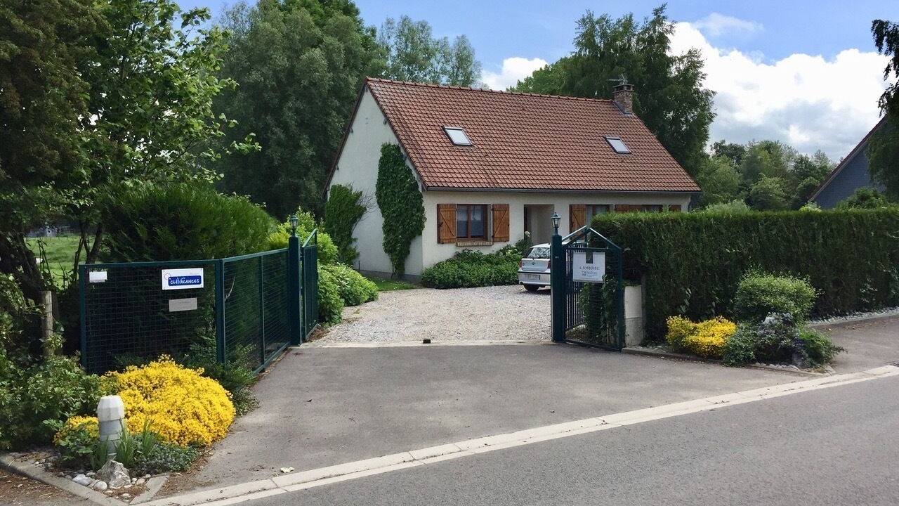 Photo of Outdoor in Pende