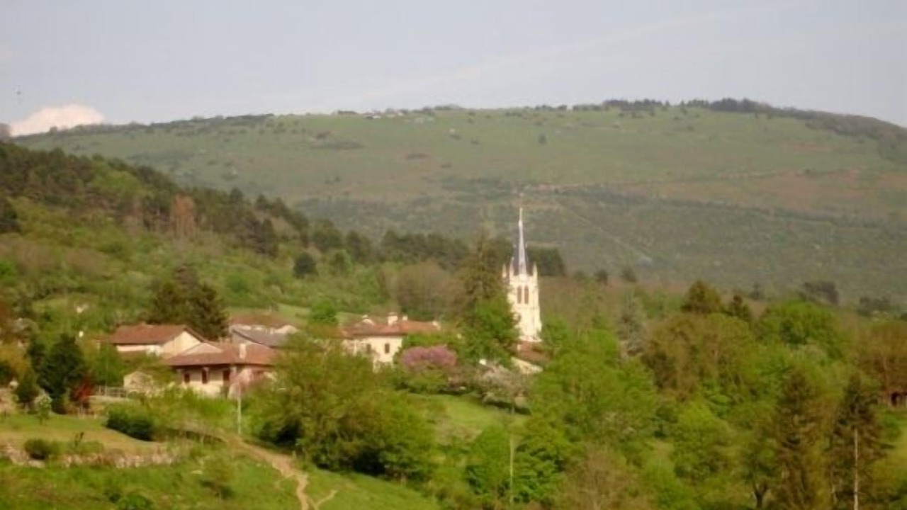 Photo of Others in Courmangoux