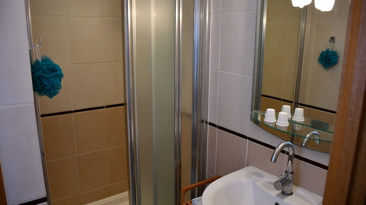 Photo of Bathroom in Cassel