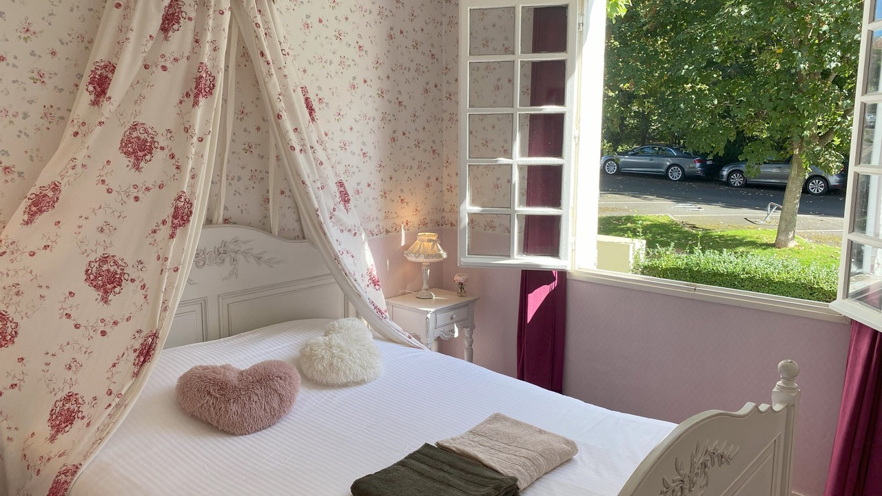 Photo of Bedroom in Trouville-sur-Mer