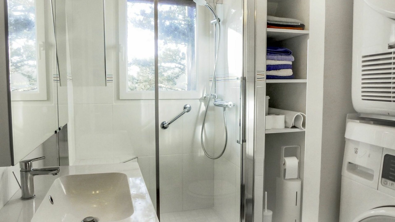 Photo of Bathroom in Tourgeville