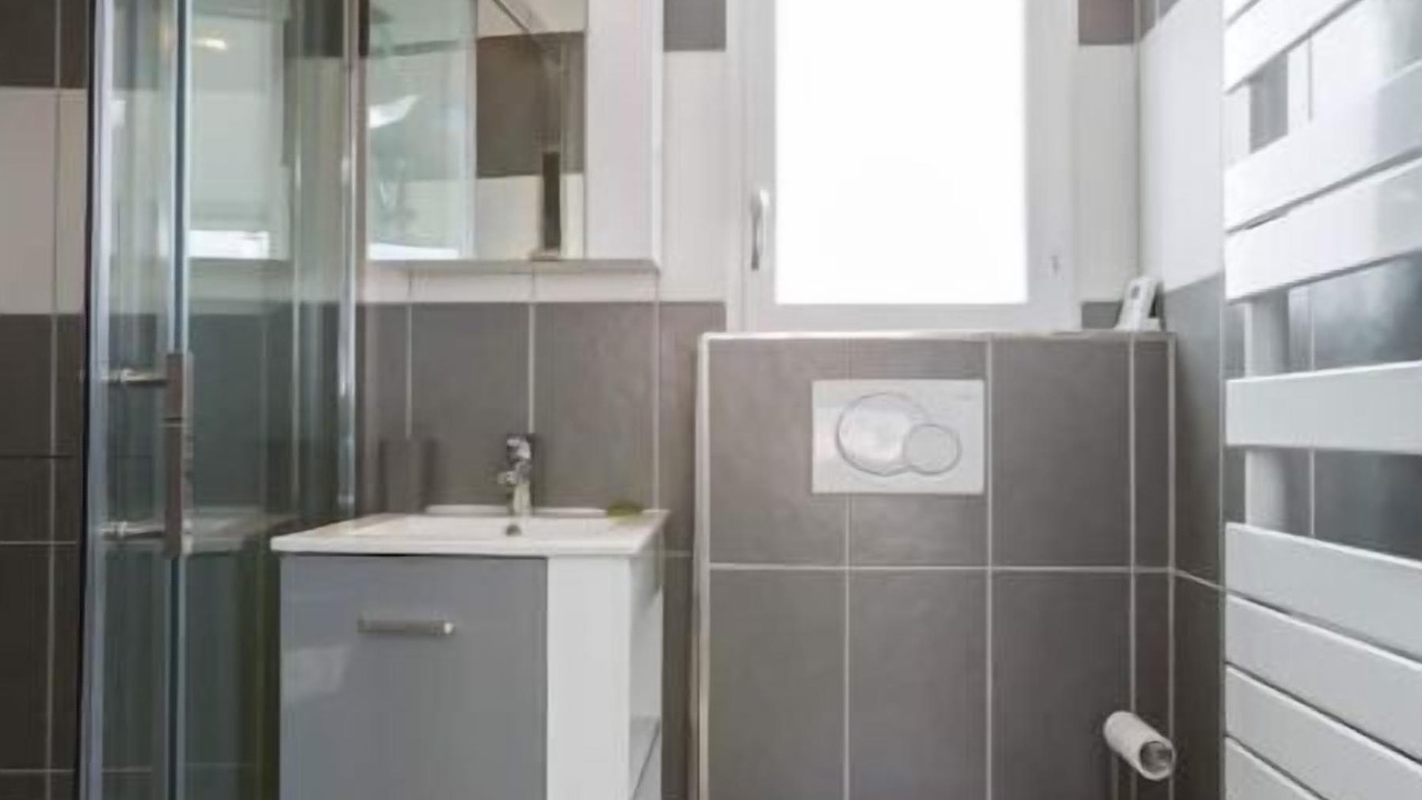 Photo of Bathroom in Vivienne