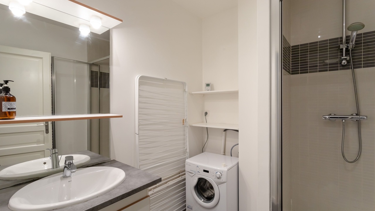 Photo of Bathroom in Bourg-l'Eveque