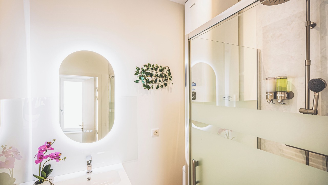 Photo of Bathroom in Reims City Centre