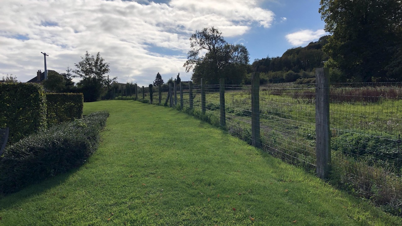 Photo of Outdoor in Tingry