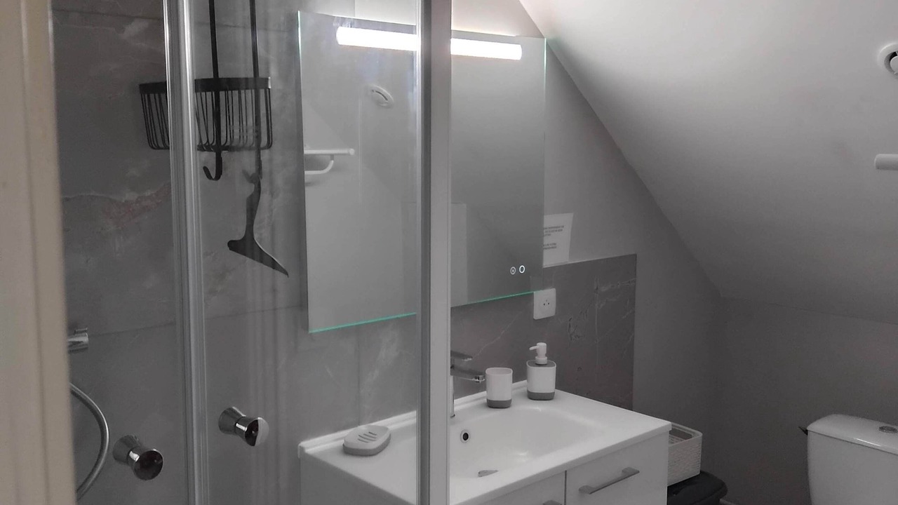 Photo of Bathroom in La Cerlangue