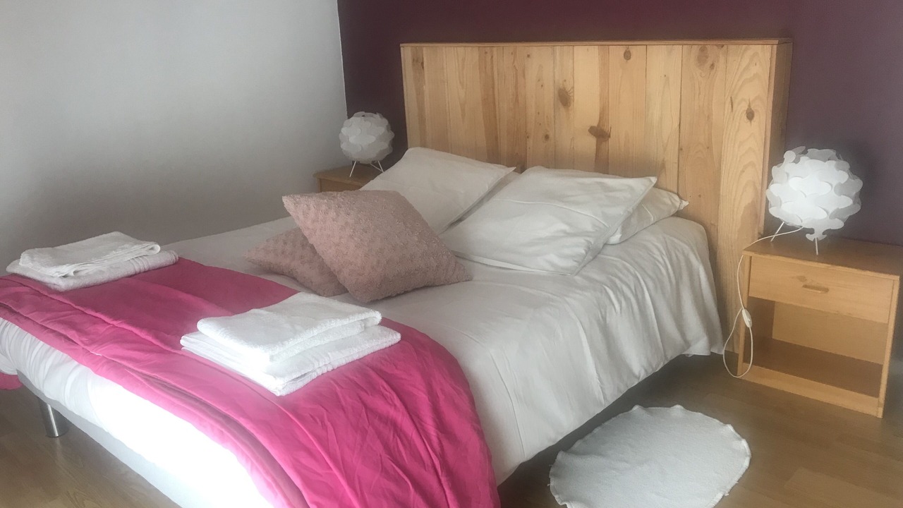 Photo of Bedroom in Vannes-sur-Cosson