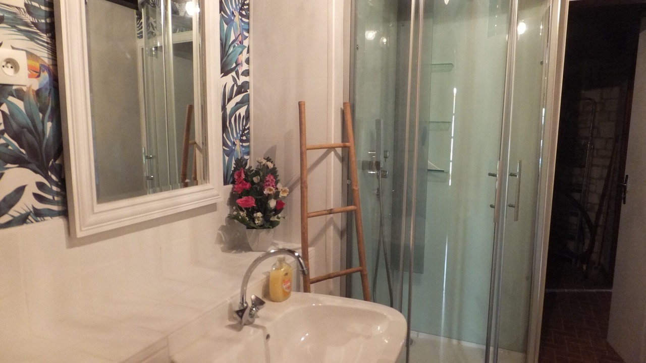 Photo of Bathroom in Eps