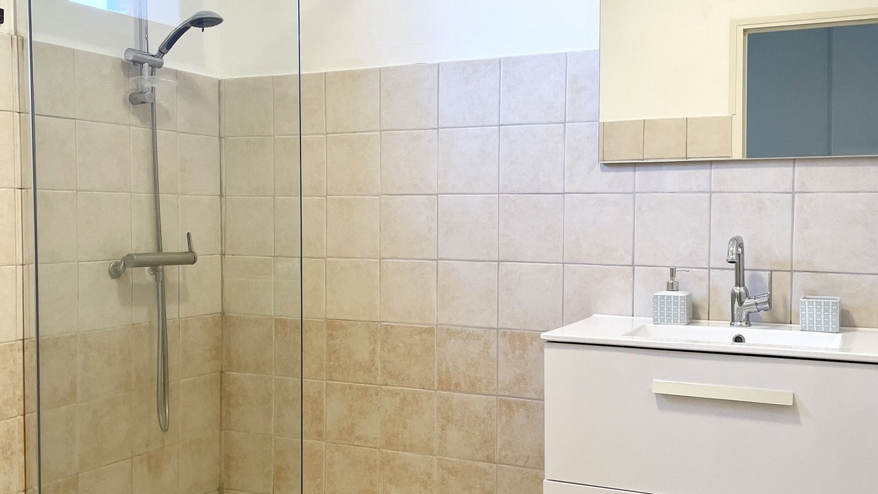 Photo of Bathroom in Serra-di-Ferro