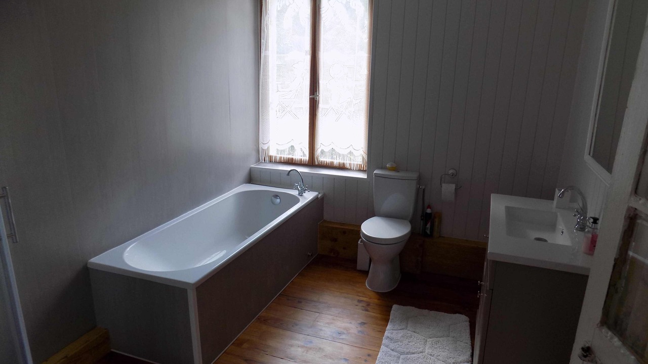 Photo of Bathroom in Bailly-en-Riviere