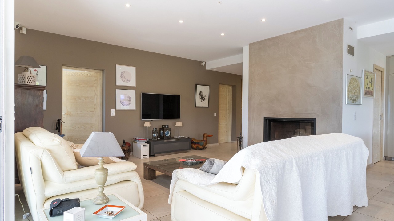 Photo of Livingroom in Serra-di-Ferro