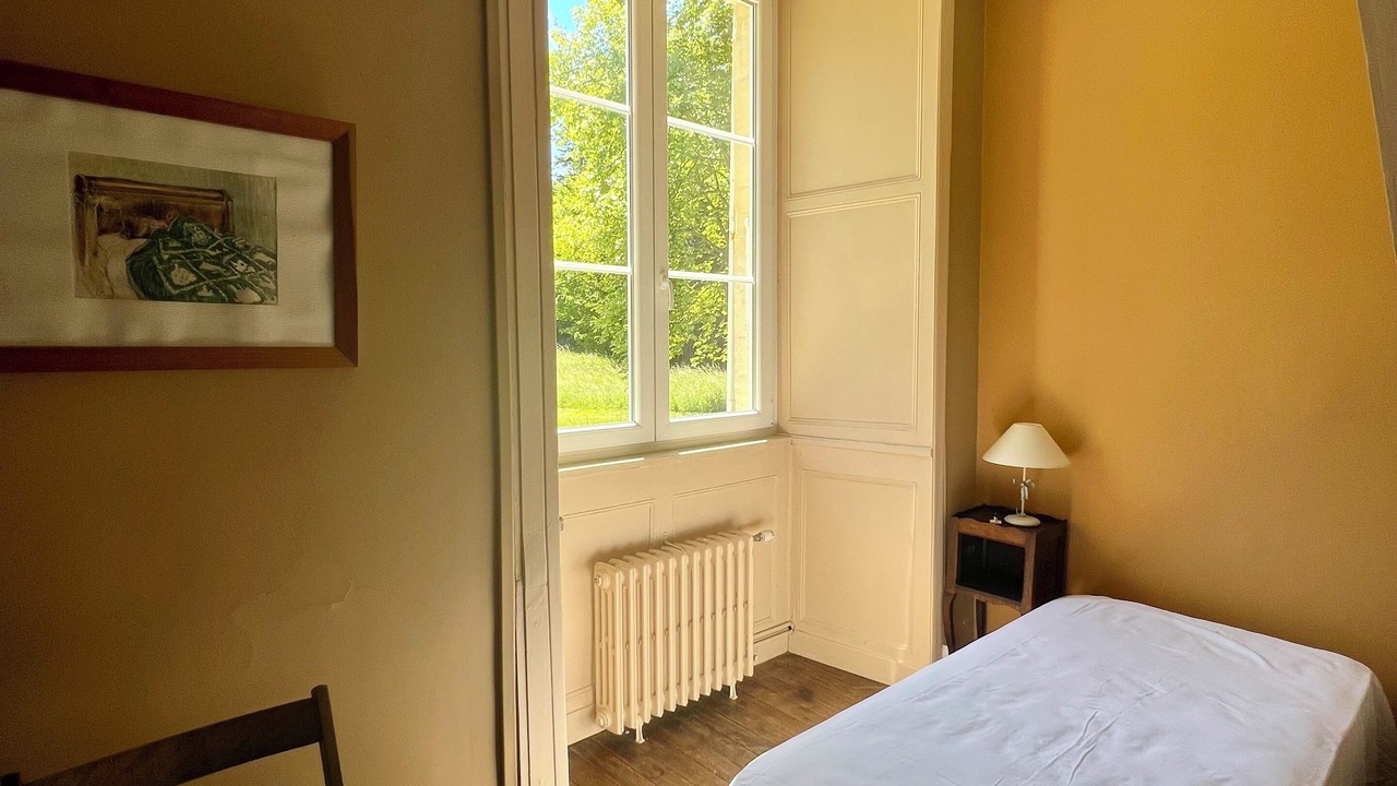 Photo of Bedroom in Tailly