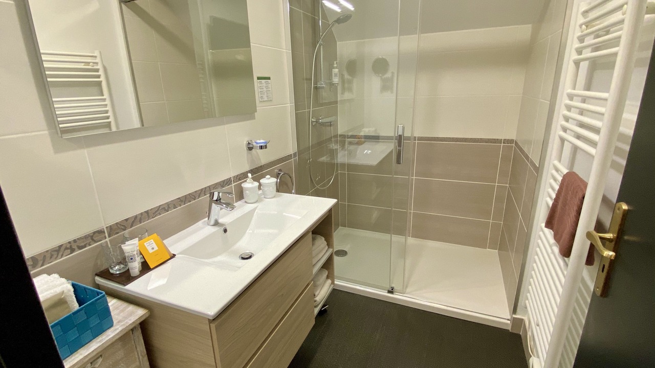Photo of Bathroom in Verdigny