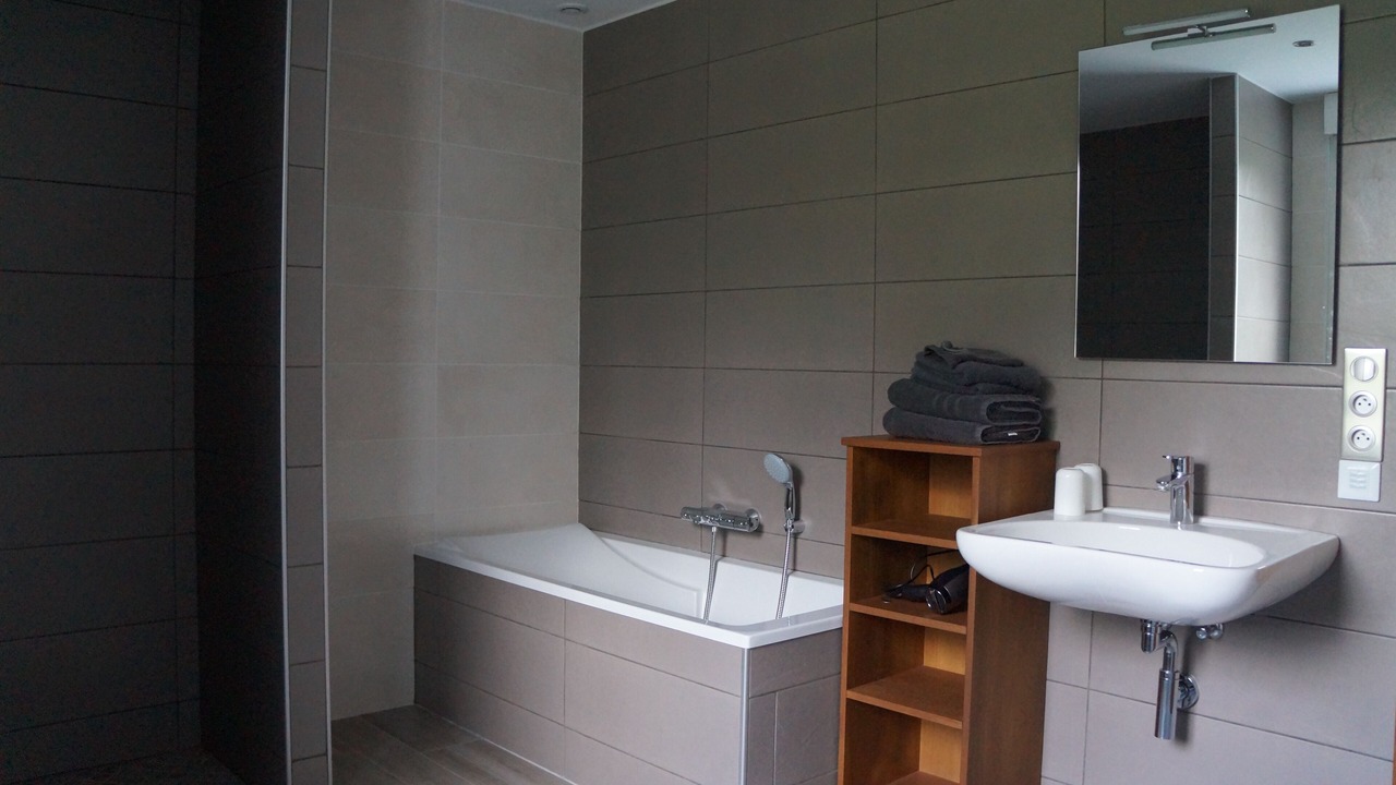 Photo of Bathroom in Aix-en-Issart