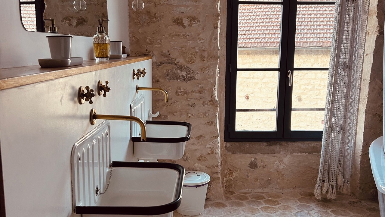 Photo of Bathroom in Parnes