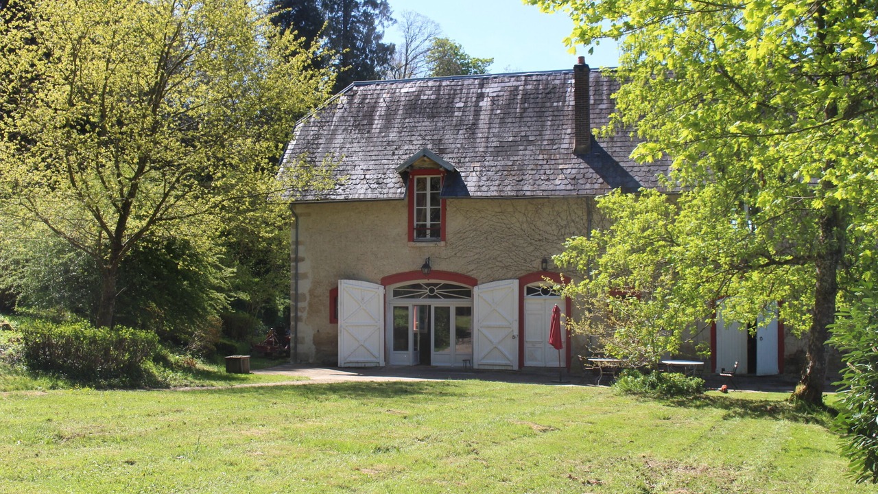 Photo of Outdoor in Saint-Leger-Vauban