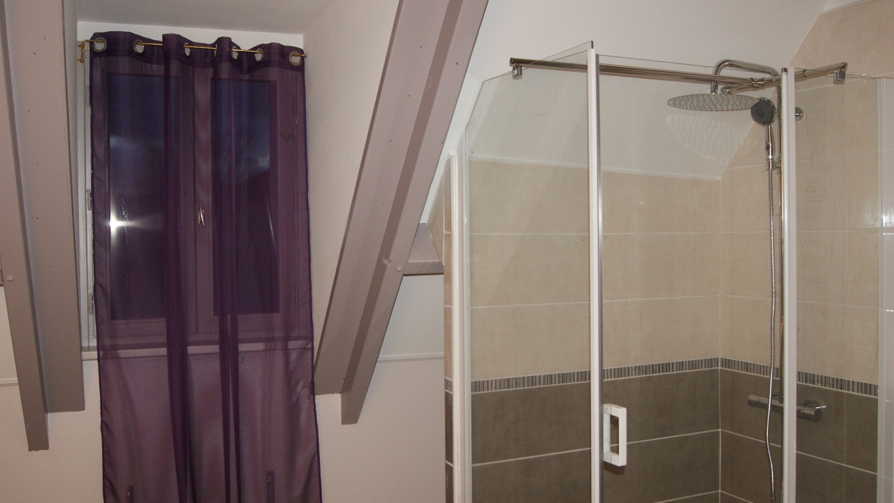 Photo of Bathroom in Cuigy-en-Bray