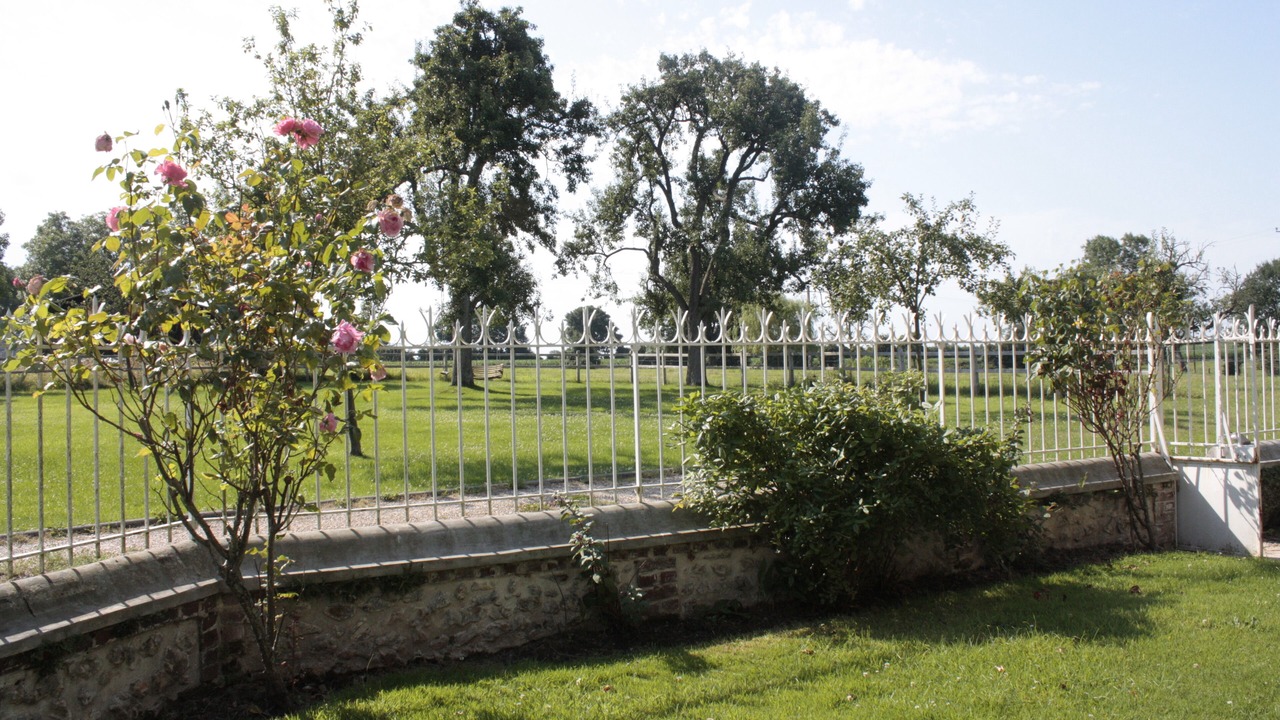 Photo of Outdoor in Equemauville
