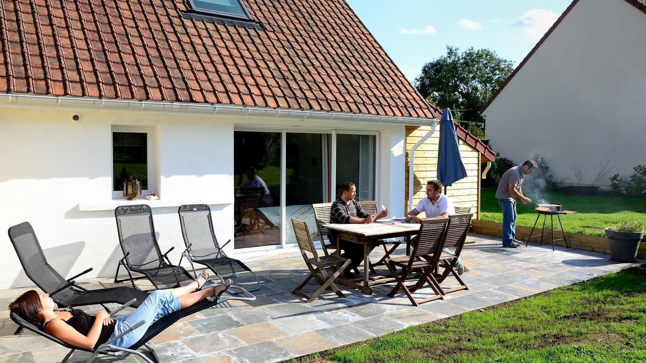 Photo of Outdoor in Alembon