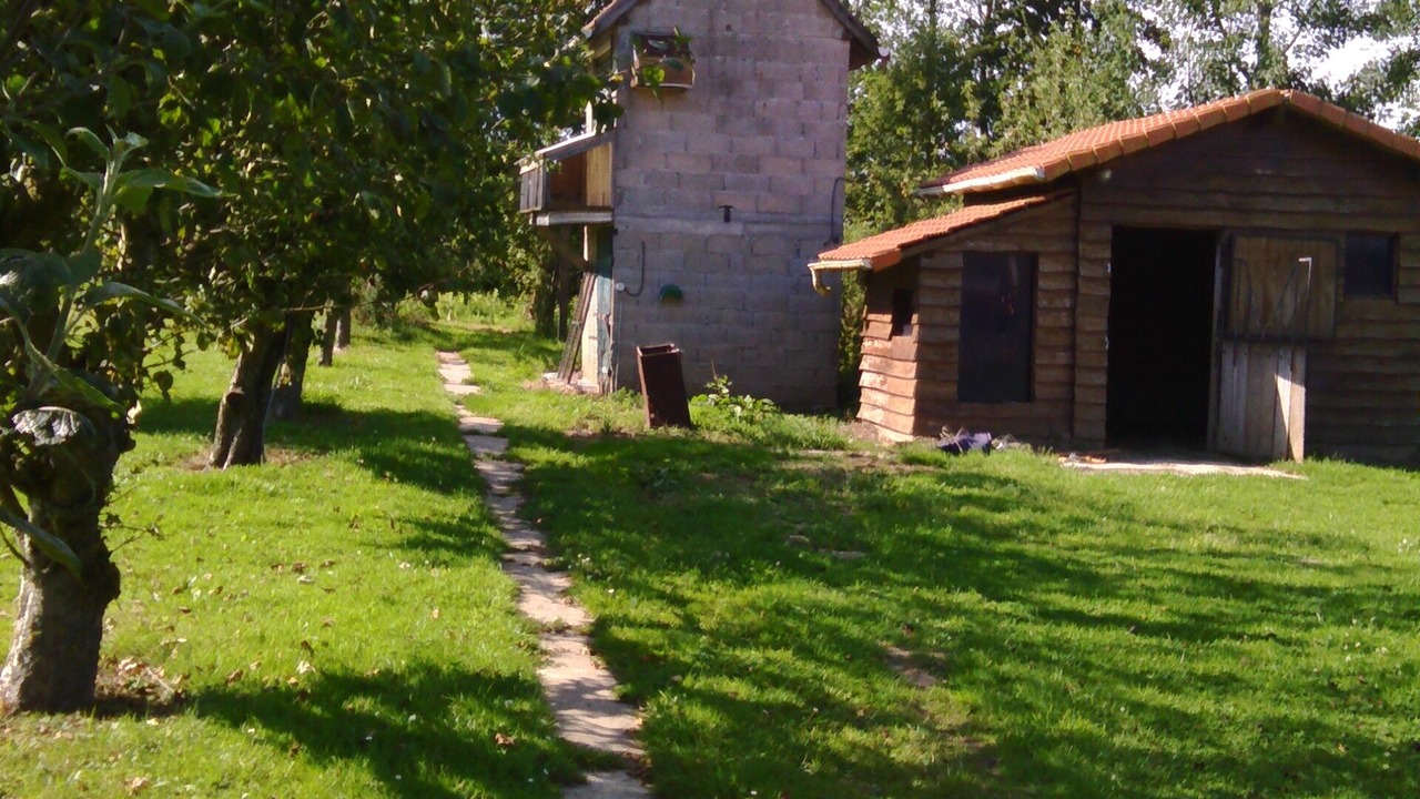 Photo of Outdoor in Alembon