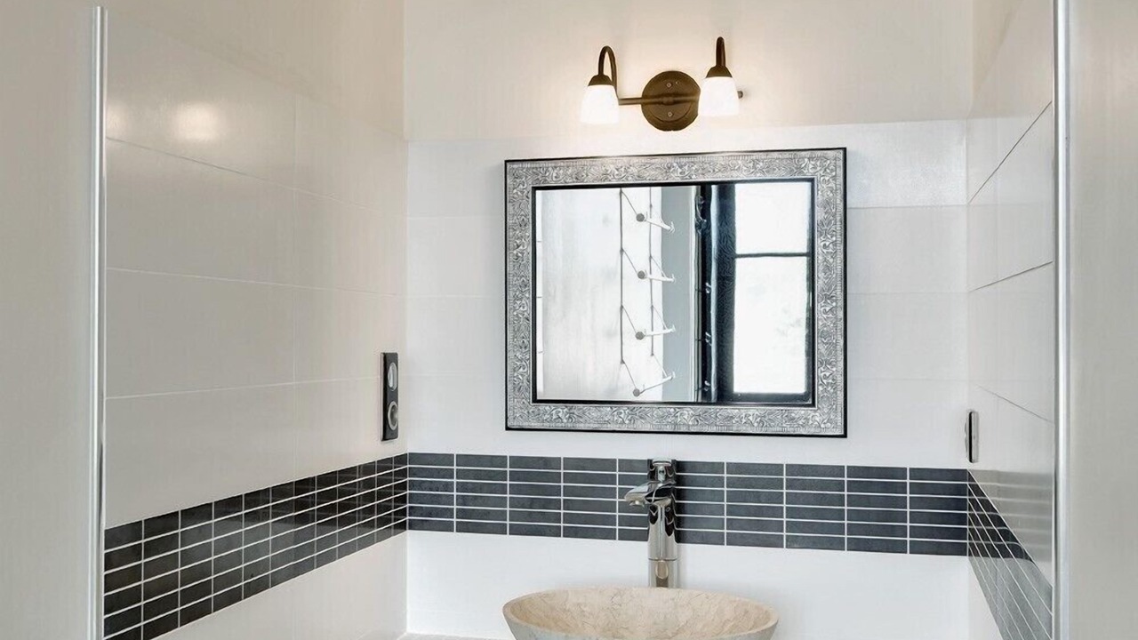 Photo of Bathroom in Mercurey