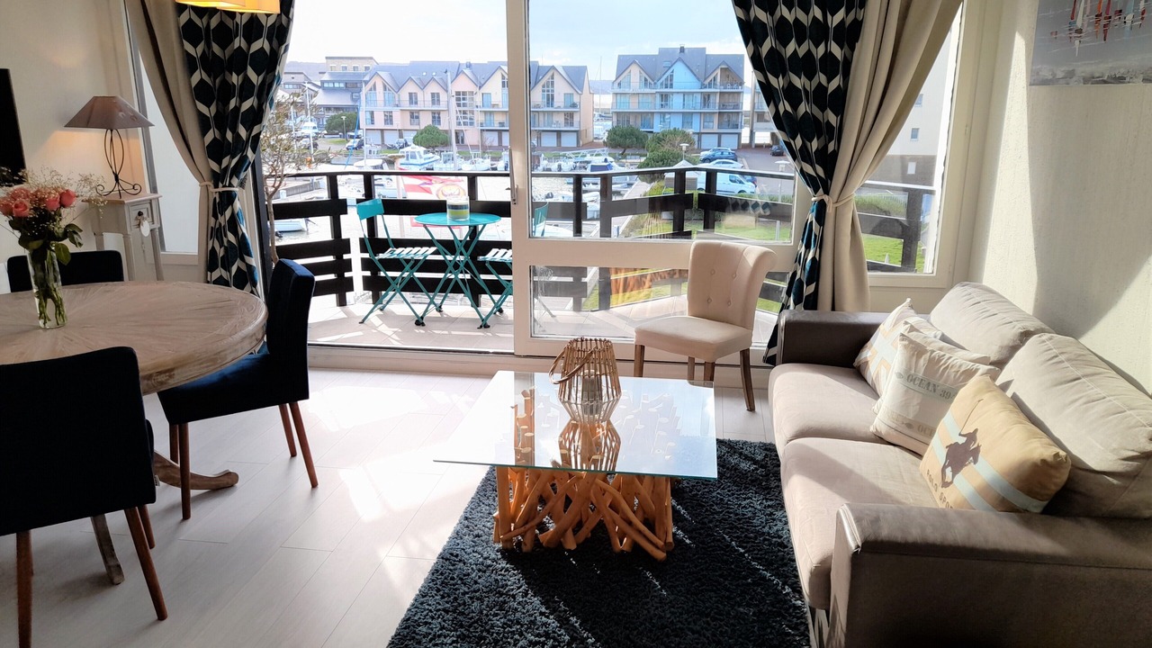 Photo of Livingroom in Deauville