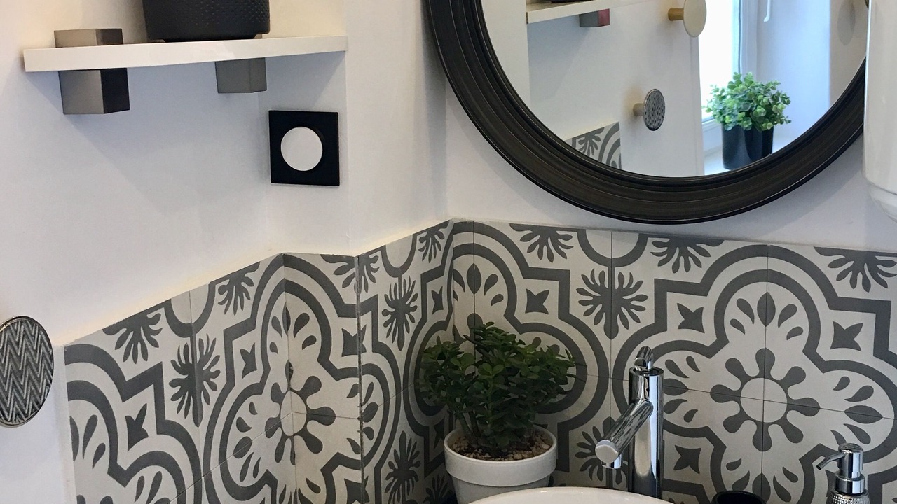 Photo of Bathroom in Benouville