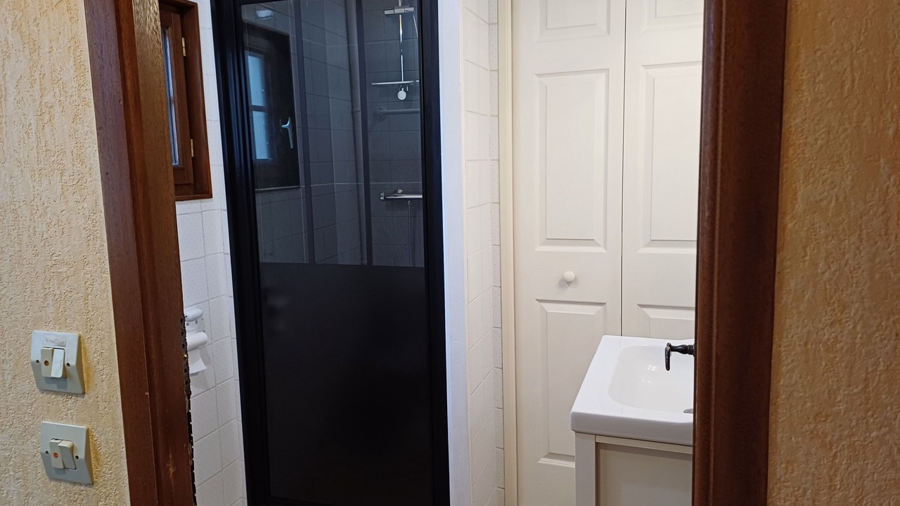 Photo of Bathroom in Plasnes