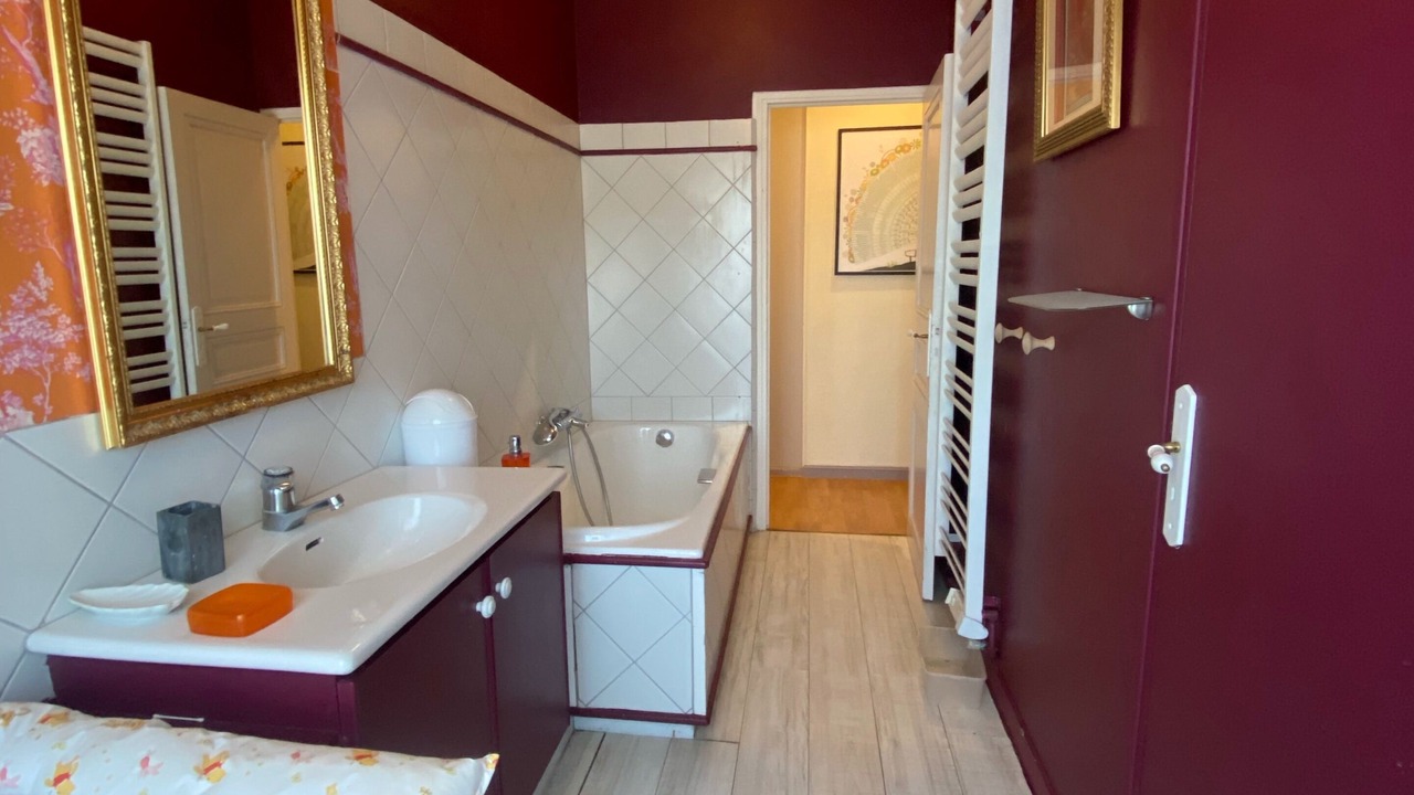 Photo of Bathroom in Montigny-sur-Vesle