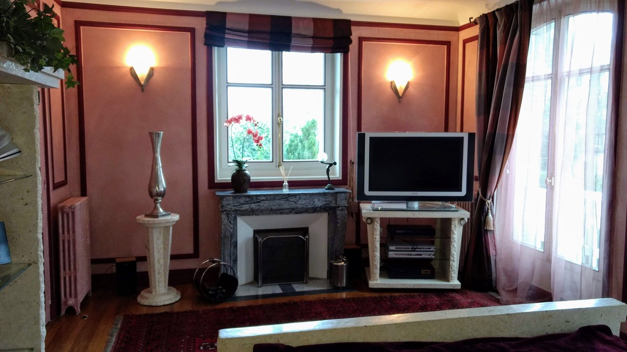 Photo of Livingroom in Le Celle-Saint-Cloud