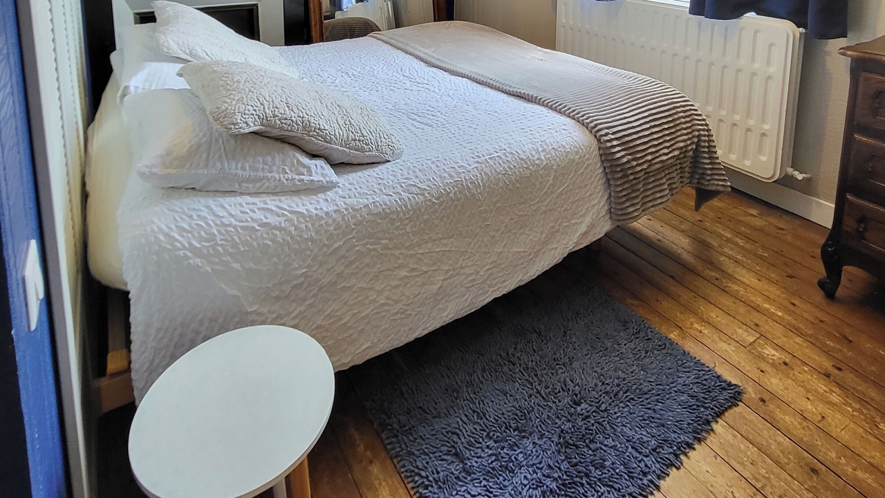 Photo of Bedroom in Saint-Remy-le-Petit