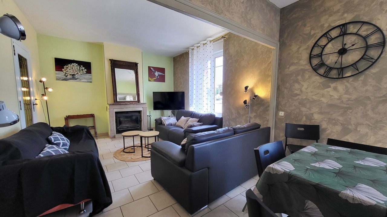 Photo of Livingroom in Saint-Remy-le-Petit