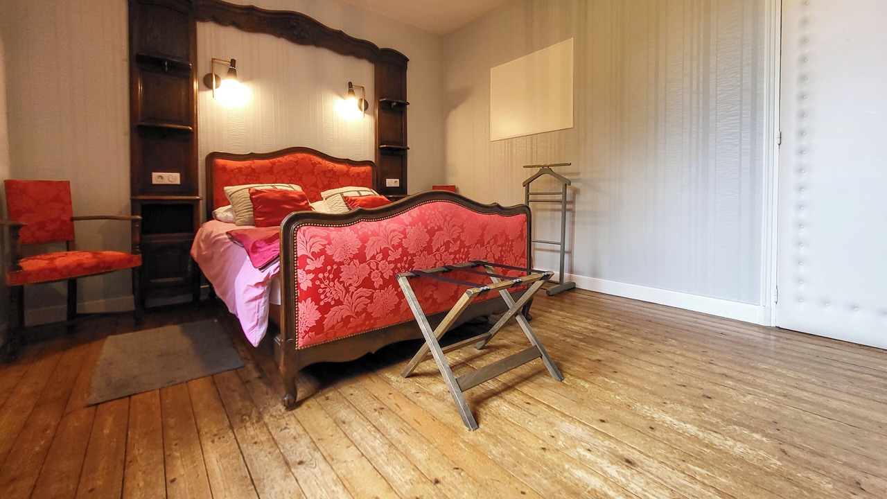Photo of Bedroom in Saint-Remy-le-Petit