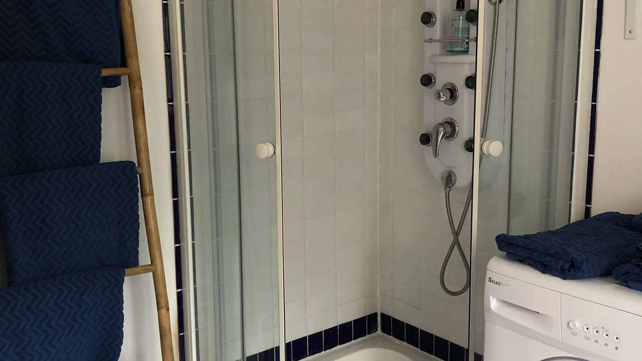 Photo of Bathroom in Etretat