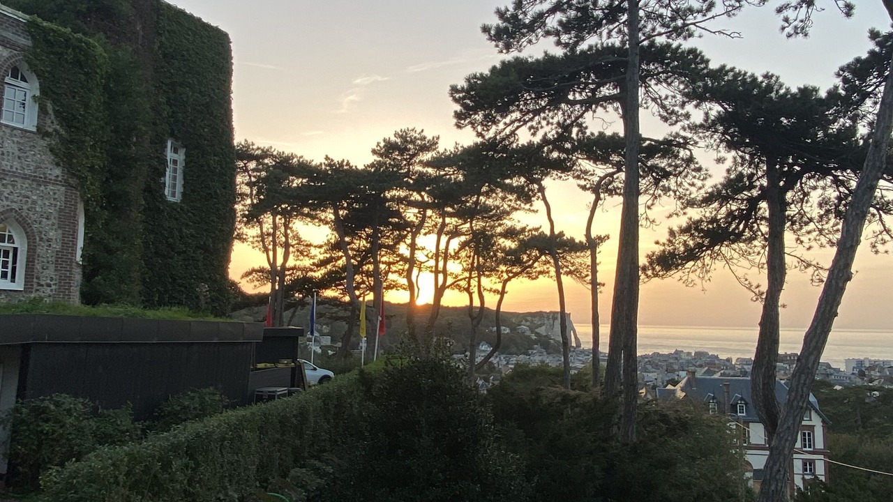 Photo of Others in Etretat