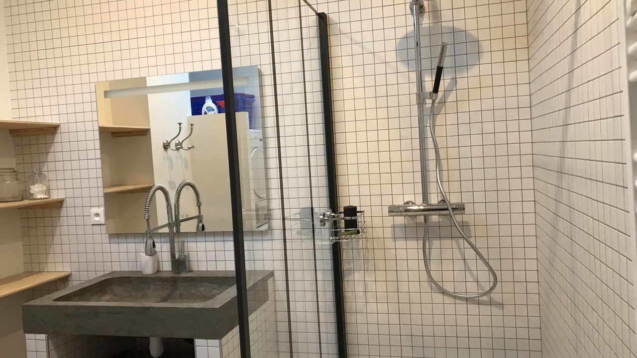 Photo of Bathroom in Deauville City Centre