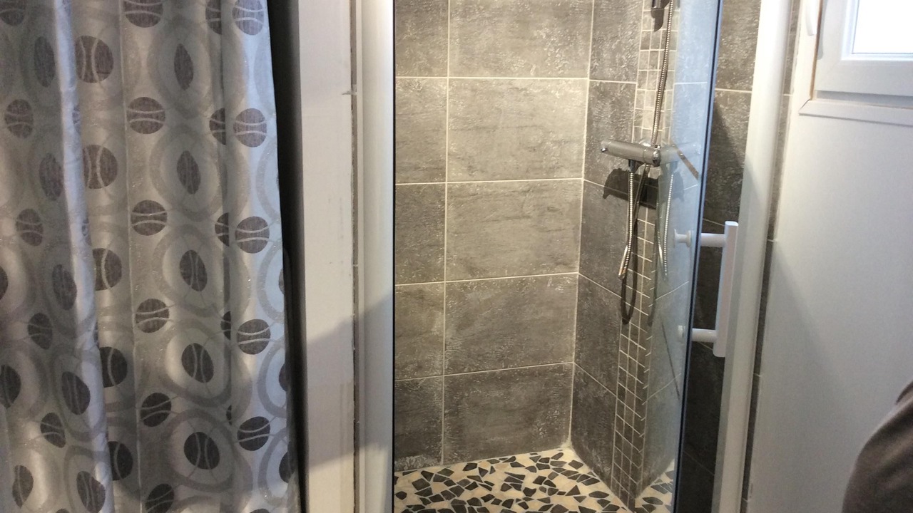 Photo of Bathroom in Saint-Etienne-au-Mont