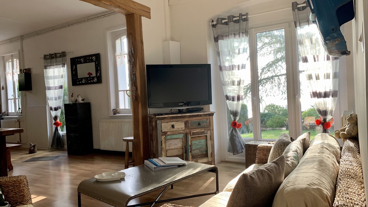 Photo of Livingroom in Corbie