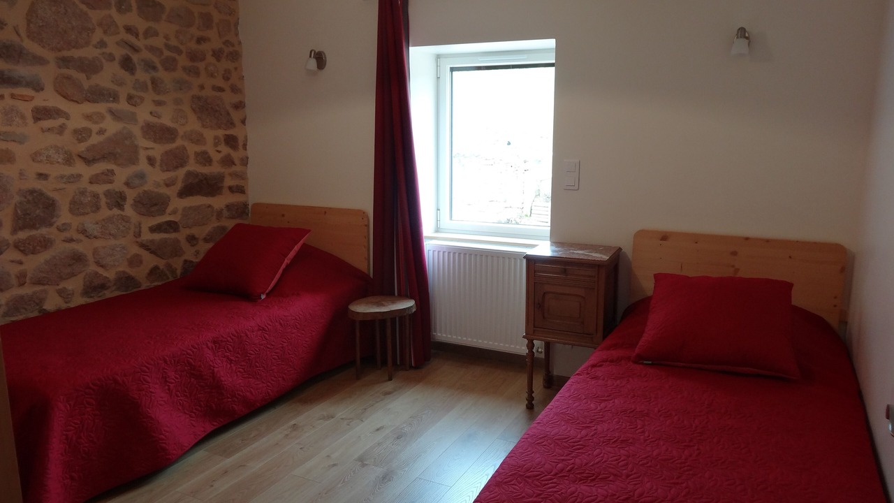 Photo of Bedroom in Saint-Laurent-en-Brionnais