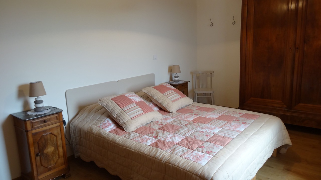 Photo of Bedroom in Saint-Laurent-en-Brionnais