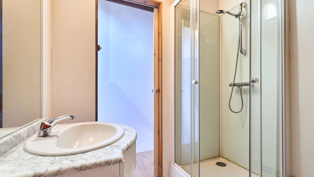 Photo of Bathroom in Fontaine-sur-Ay
