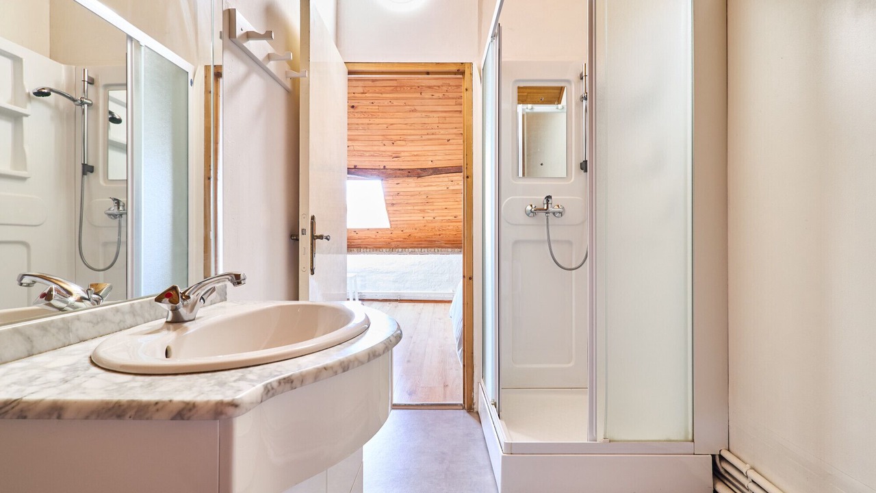 Photo of Bathroom in Fontaine-sur-Ay