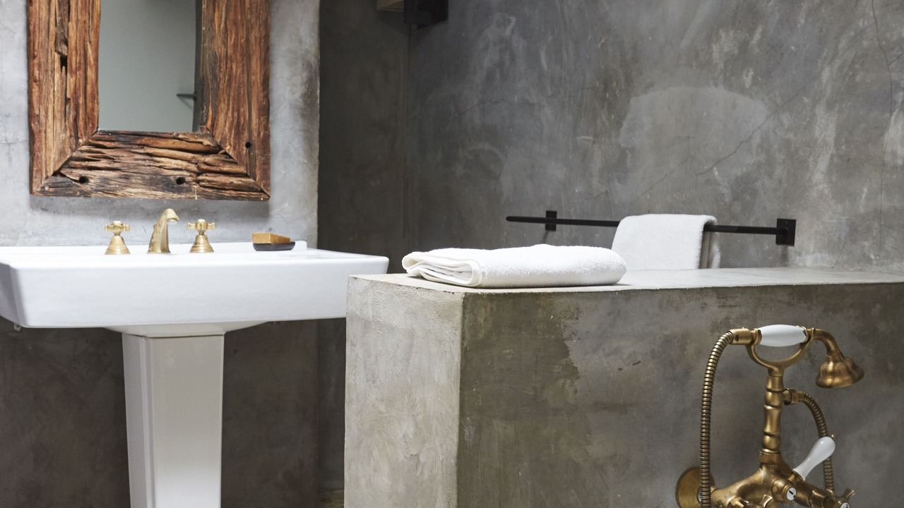 Photo of Bathroom in Hopital Saint-Louis