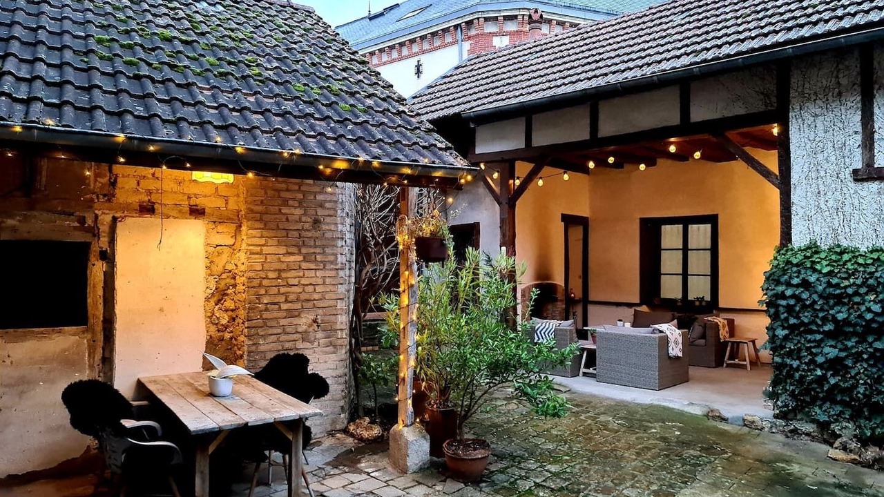 Photo of Outdoor in Ay