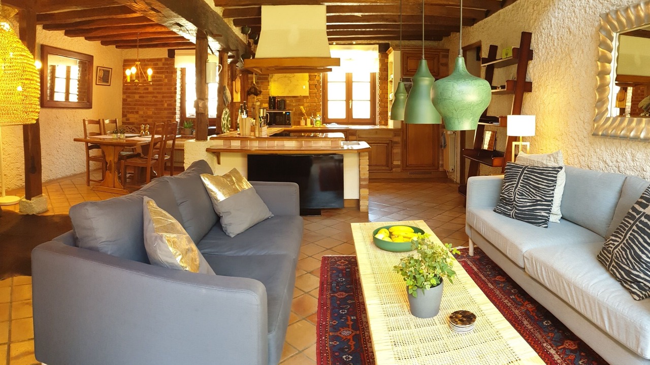 Photo of Livingroom in Ay