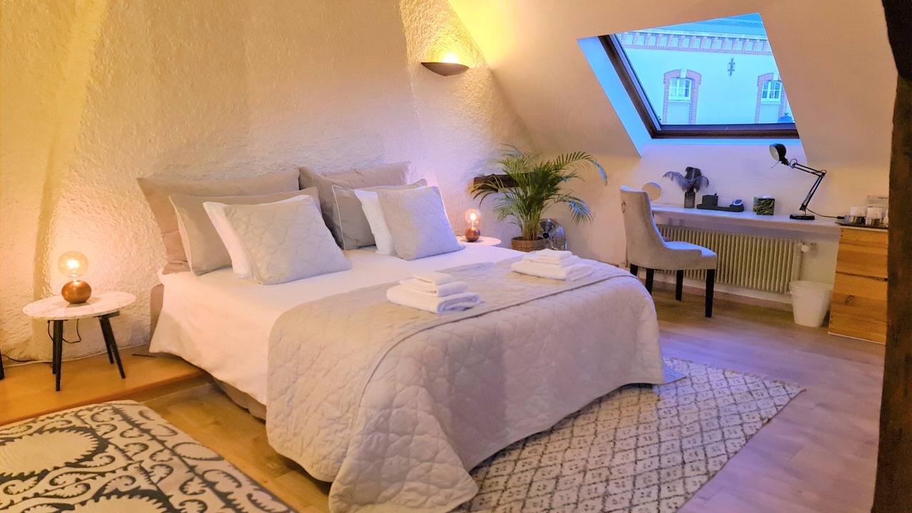 Photo of Bedroom in Ay