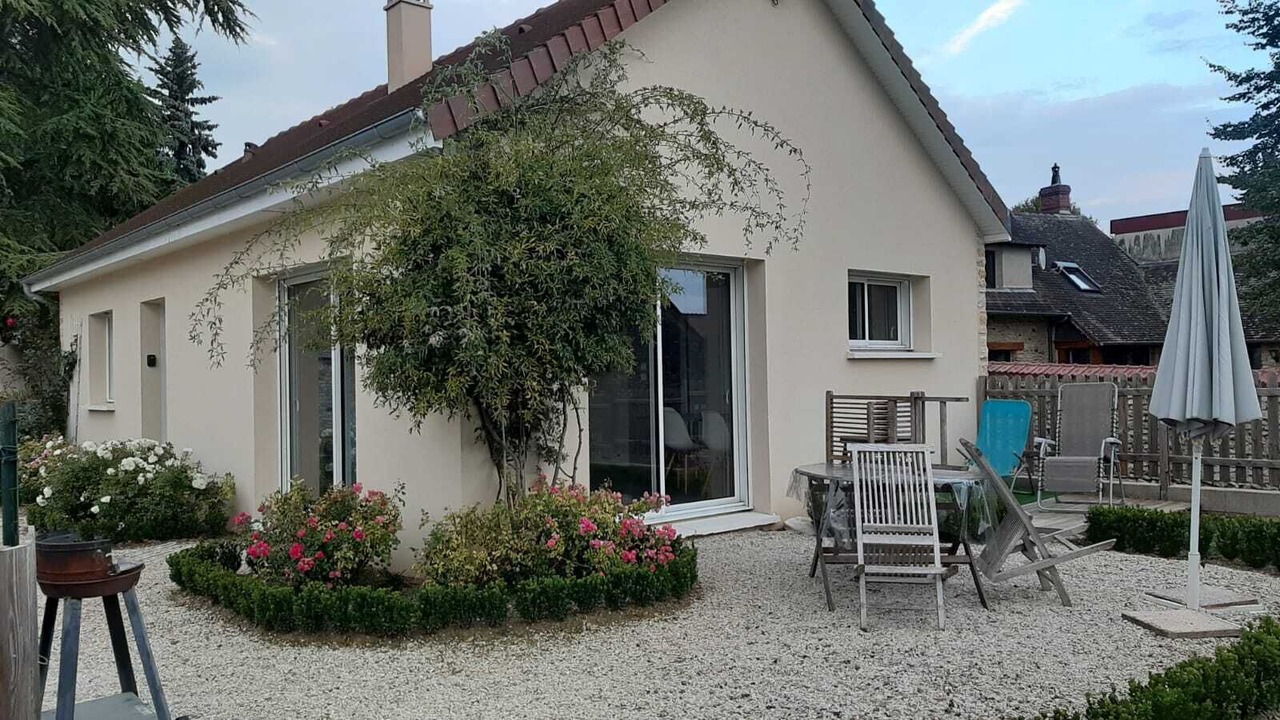 Photo of Outdoor in Menilles