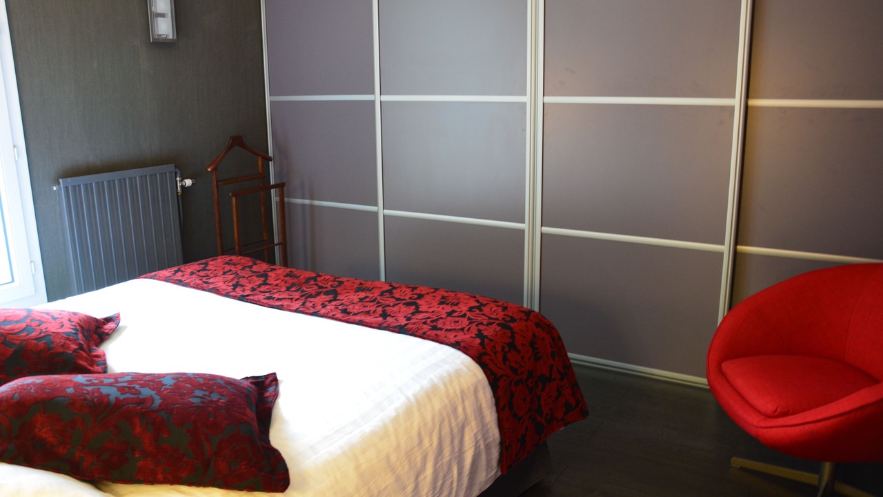 Photo of Bedroom in Lognes